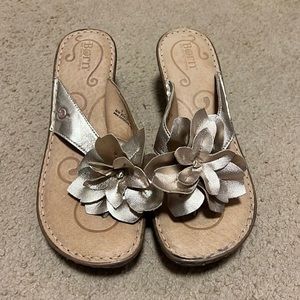 Born sandals